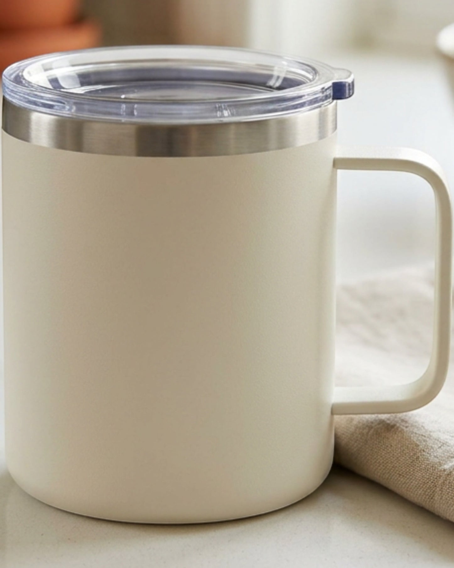 Etchstud Insulated Travel Mug with Sip Lid 415 ml Ivory - Lifestyle view